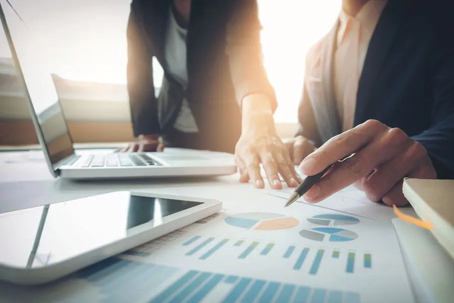 Fiduciary-Liability-Insurance-Partners-Looking-Over-Numbers-for-Another-Company